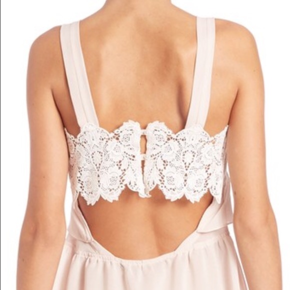 Sienna Sleeveless Keyhole Dress - Picture 4 of 8